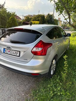 Ford FOCUS Titanium - 6