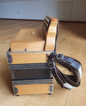 Nádherná heligonka v TOP stavu . ladění B/ES/AS - 6