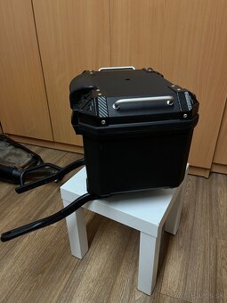 Predam Kufor na motorku 45l - 6