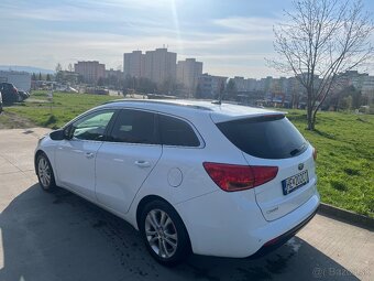 Kia ceed sw - 6