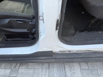 Predám Ford Tourneo Connect 1,5 d 88Kw 6 rých.rv 2018 . - 6