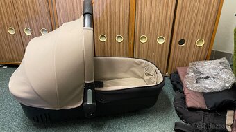 Autosedačka s isofixom + kočík zdarma - 6