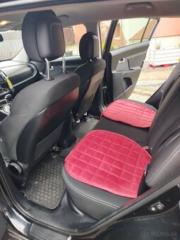 Kia Sportage 2,0 nafta 4x4 - 6