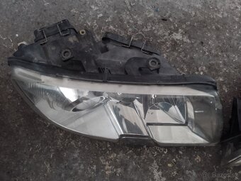 Xenon škoda Superb - 6