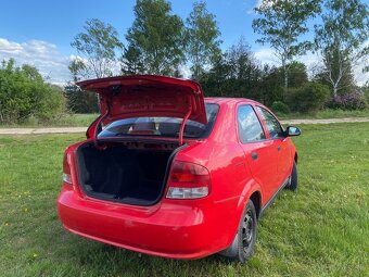 Daewoo Kalos - 6