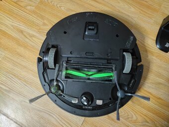 Funkčný robotický vysávač iRobot - 6