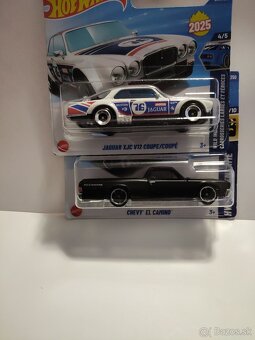 Hot wheels - 6