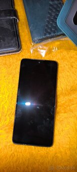 Redmi note 11 pro 5G 8gb RAM 128 gb ROM - 6