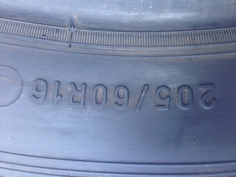 Predám letné Pneu 205/60r16 5mm - 6