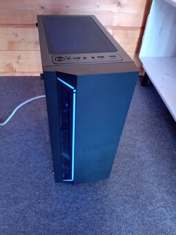 PCčko v cene 319e s intel 8th 6jadro 4.0ghz a  gtx 1070 - 6