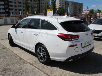 Hyundai i30 CW 1.6 CRDi Family - 6