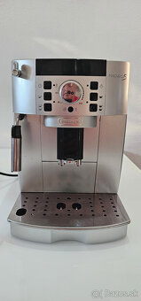 Predám kávovar Delonghi Magnifica S - 6