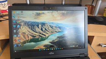 Fujitsu Lifebook e4511 - 6