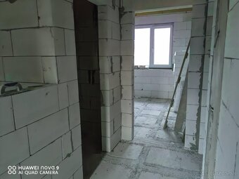 Na predaj: Rozostavaný 5-izbový rodinný dom v Socovciach - 6