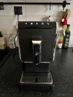 Plnoautomatický kávovar Tchibo - 6