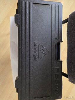 Pedalboard Behringer PB600 - 6