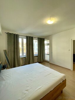Prenájom veľký 2.izbový byt,2x balkón v centre mesta NR - 6