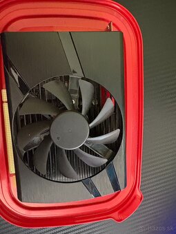Predam RAMky 2x 8gb DDR4 + GTX 1650 4GB - 6