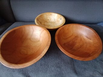Drevené servírovacie misy, priem. 30 cm - 6