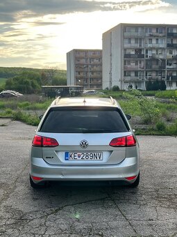 Volkswagen Golf 7 - 6