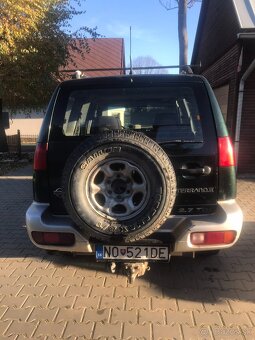 Nissan Terrano 2 2,7 - 6