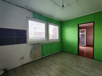 Veľký 3 izbový byt s balkónom Bajka, okres Levice - 6
