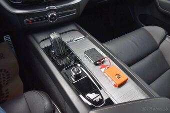 Volvo XC60 2.0 B4 mHEV. Diesel R-Design A/T - 6
