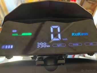 Elektrická kolobežka Kukirin G2 - 6