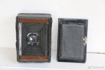 Starý mechový fotoaparát - 6