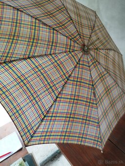 Veľmi starý dáždnik - 6