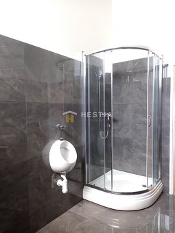 Obchodný priestor 240 m² s parkovacími miestami - 6