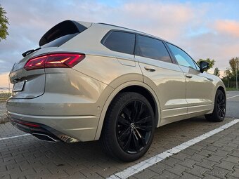 Volkswagen Touareg R-Line 3.0 tdi - 6