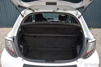 Toyota Yaris 1.5 Hybrid, Automat, SR voz, Nová Batéria - 6