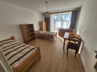 PRENÁJOM – priestranný 4iz byt v rodinnom dome - 6
