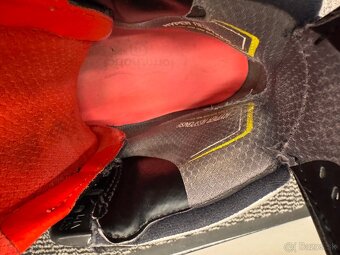 BRUSLE BAUER HYPERLITE , vel. 45/9,5 fit 1 - 6