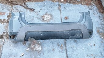 Predám zadny nárazník na DACIU DUSTER - 6