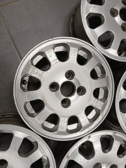 Felicia mystery 4x100 r13 - 6