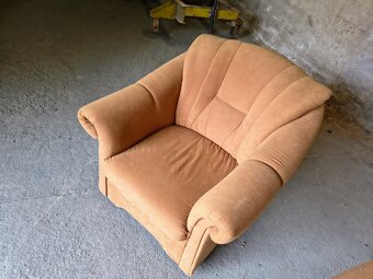 Predám koberce, nábytok, periny - 6