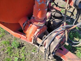 Cisterna na hnoj a polievanie - 6