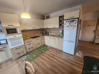 Moderný 2-izbový byt s balkónom na prenájom – Svit - 6