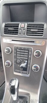 VOLVO XC60 - 6