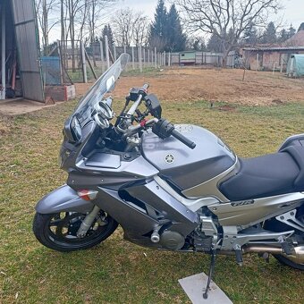Yamaha FJR1300 - 6