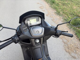 Yamaha Nmax 125cm3 2021 - 6