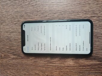 Apple iPhone XR 64GB Čierny - 6
