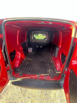 Predám Fiat Doblo Cargo 1.6 16v benzín - 6