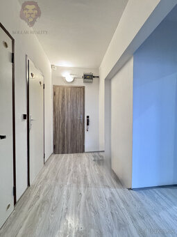 Prenájom Nové Mesto nad Váhom, Športová ulica 1 poschodie - 6