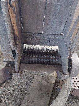 Sečkáreň na predaj - 6