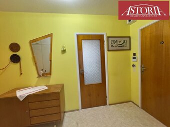 PREDAJ 3 izbový byt neďaleko centra mesta - Martin - Jahodní - 6