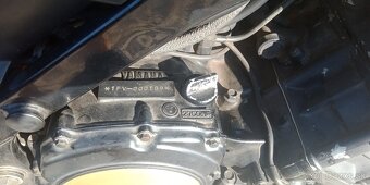 Yamaha FZ 750 - 6
