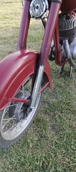 Jawa 250/559 - 6